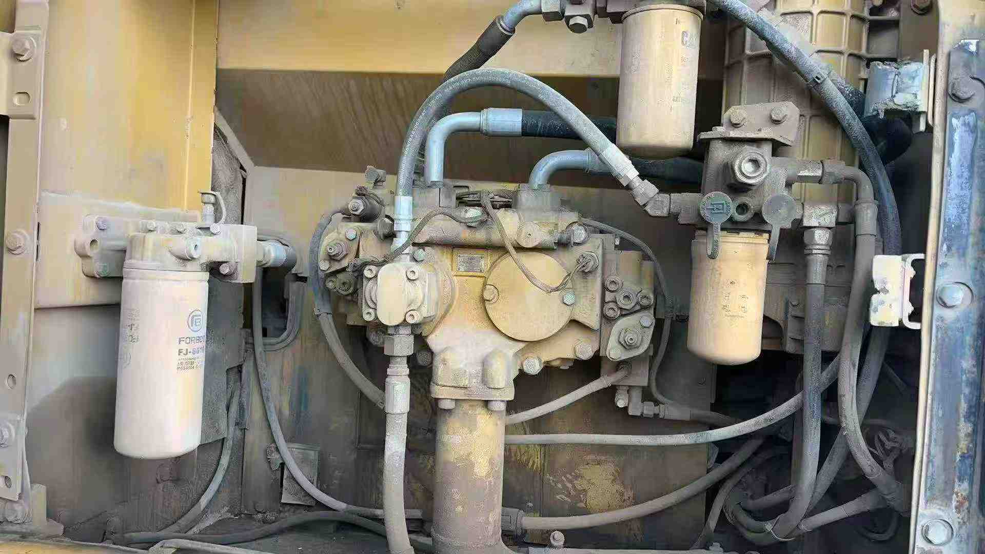 Used Caterpillar CT18 Excavator 2014 Model / 2