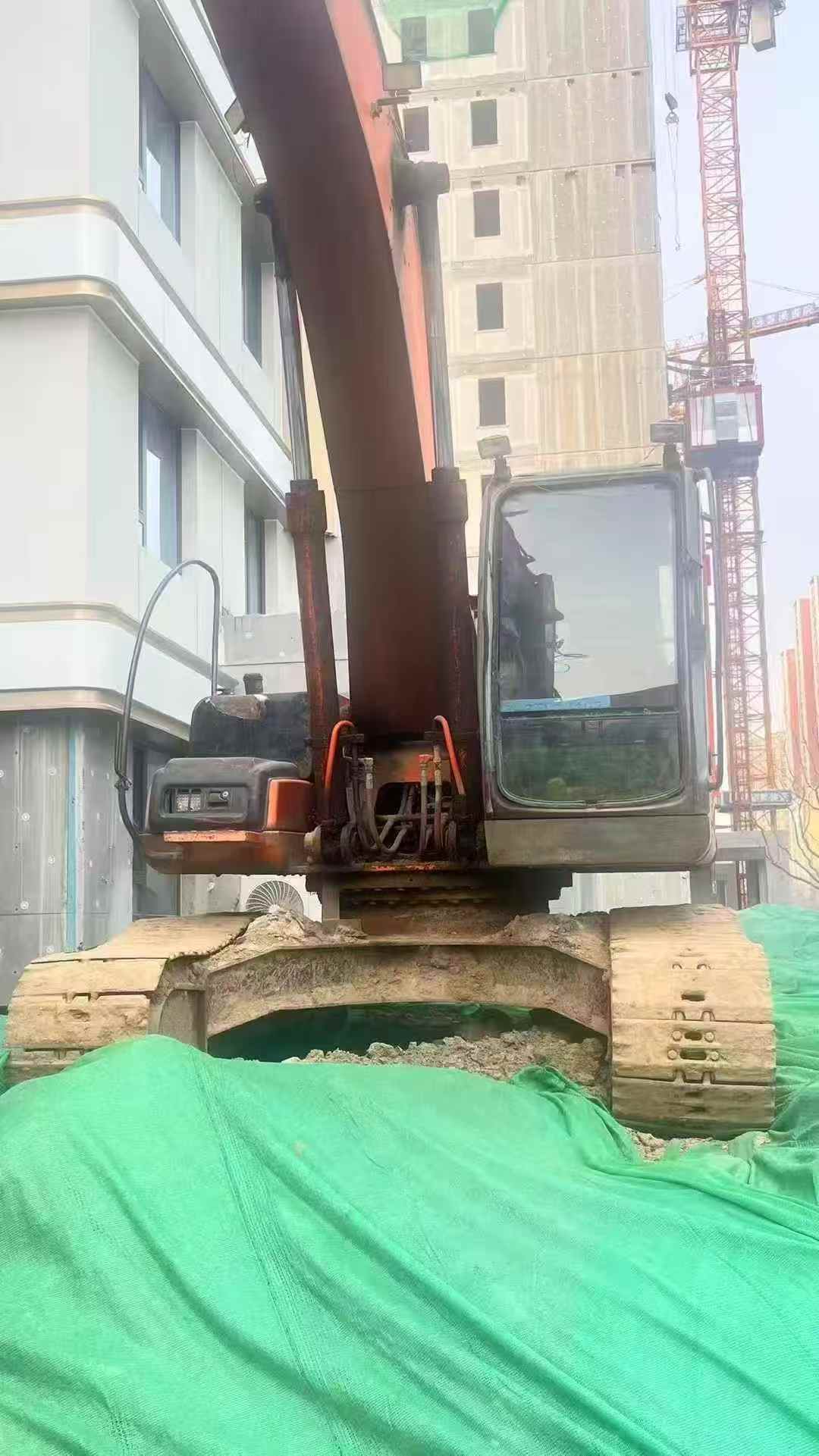 Used Hitachi ZX230 Excavator 2016 Model / 3