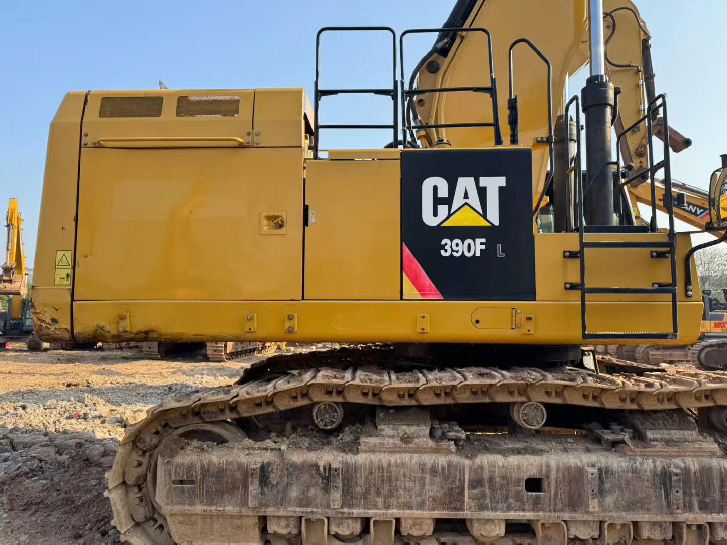 Buy Caterpillar 374F Used Excavator
