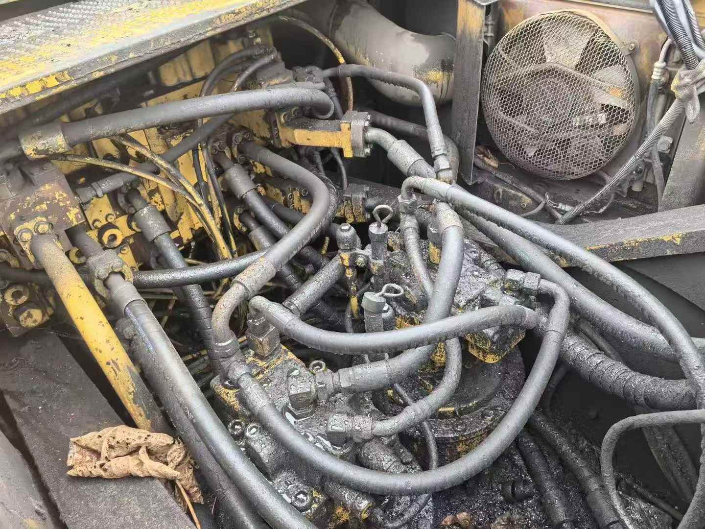 Used Caterpillar 345C Excavator 2016 Model / 8