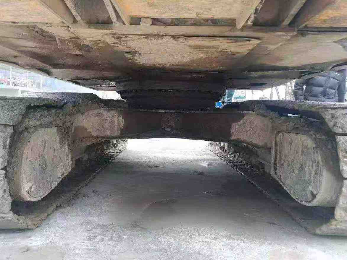 Used Hyundai R225-7 Excavator 2016 Model / 3