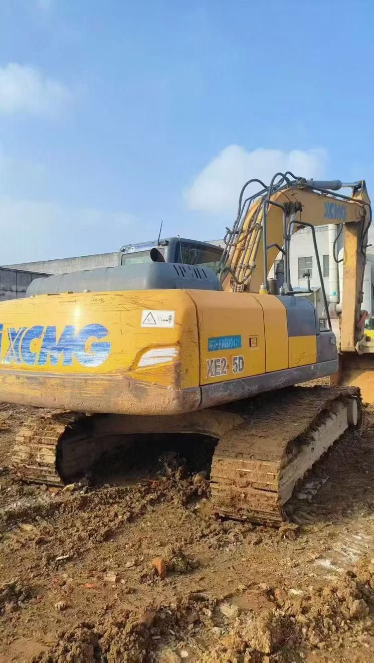 Used XCMG XE215 Excavator 2018 Model / 6