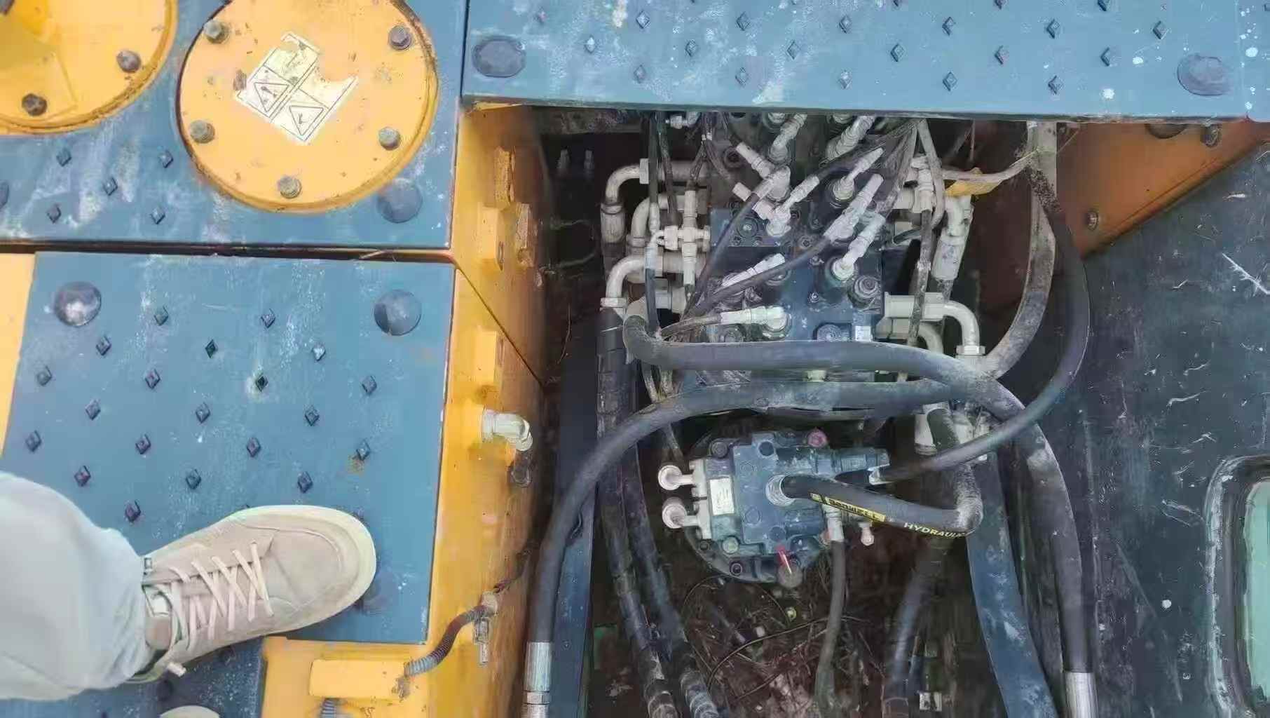 Used Hyundai 130LVS Excavator 2021 Model / 6