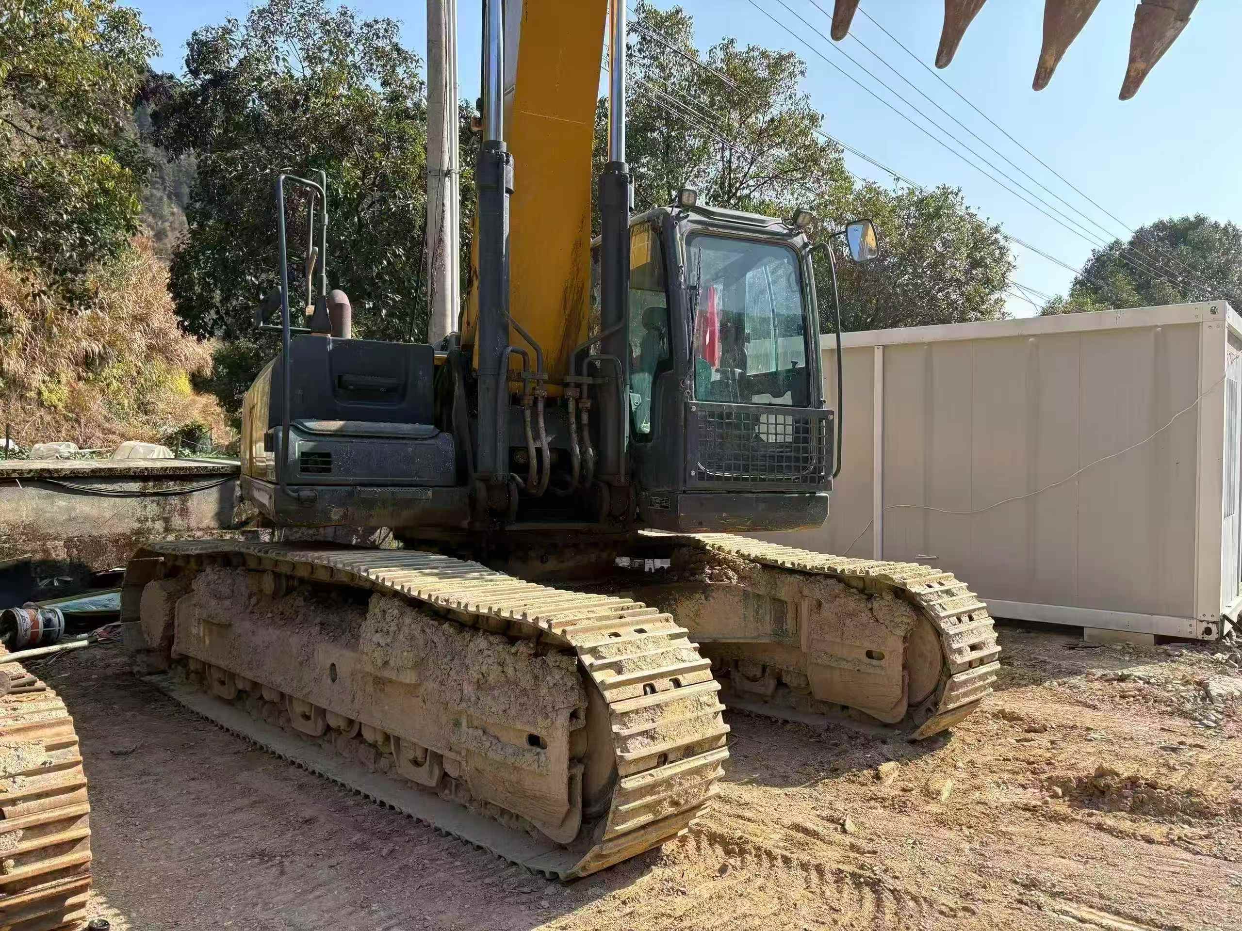 Used XCMG XE370 Excavator 2020 Model / 3