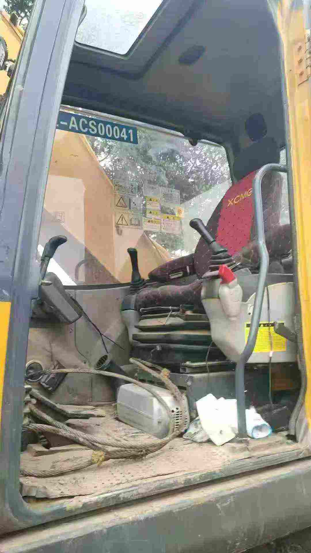 Buy XCMG XE215 Used Excavator