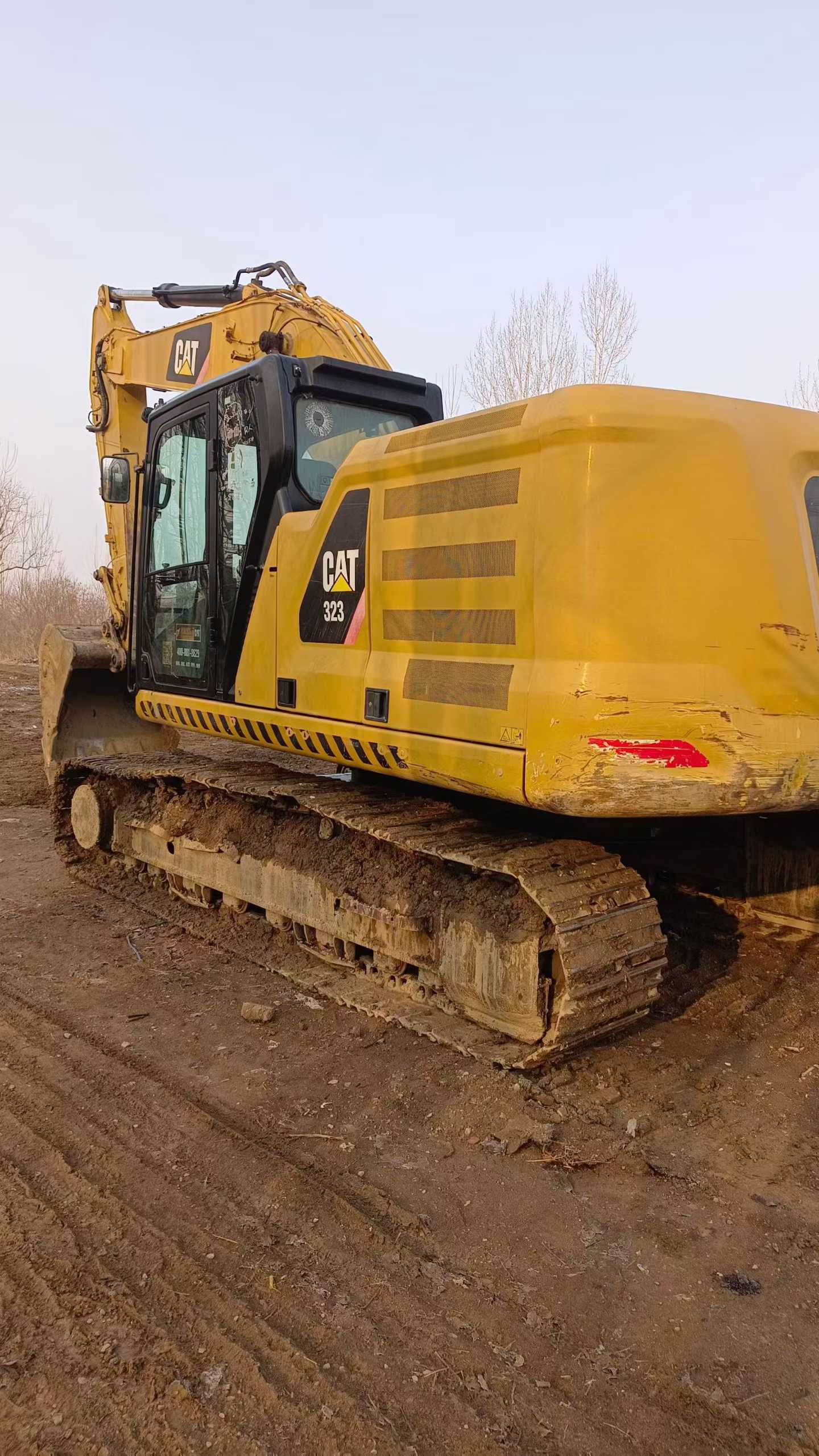 Buy Caterpillar 323 Used Excavator