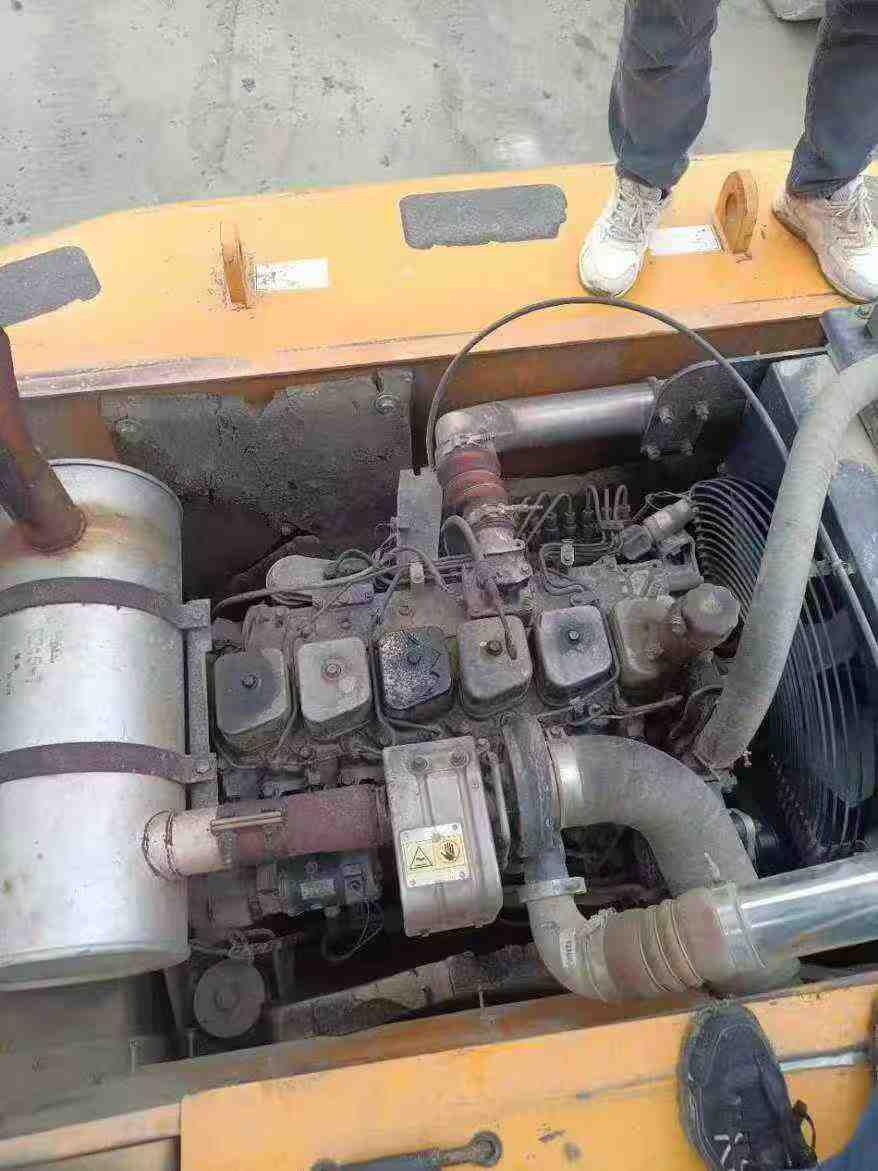 Used Hyundai R225-7 Excavator 2016 Model / 8