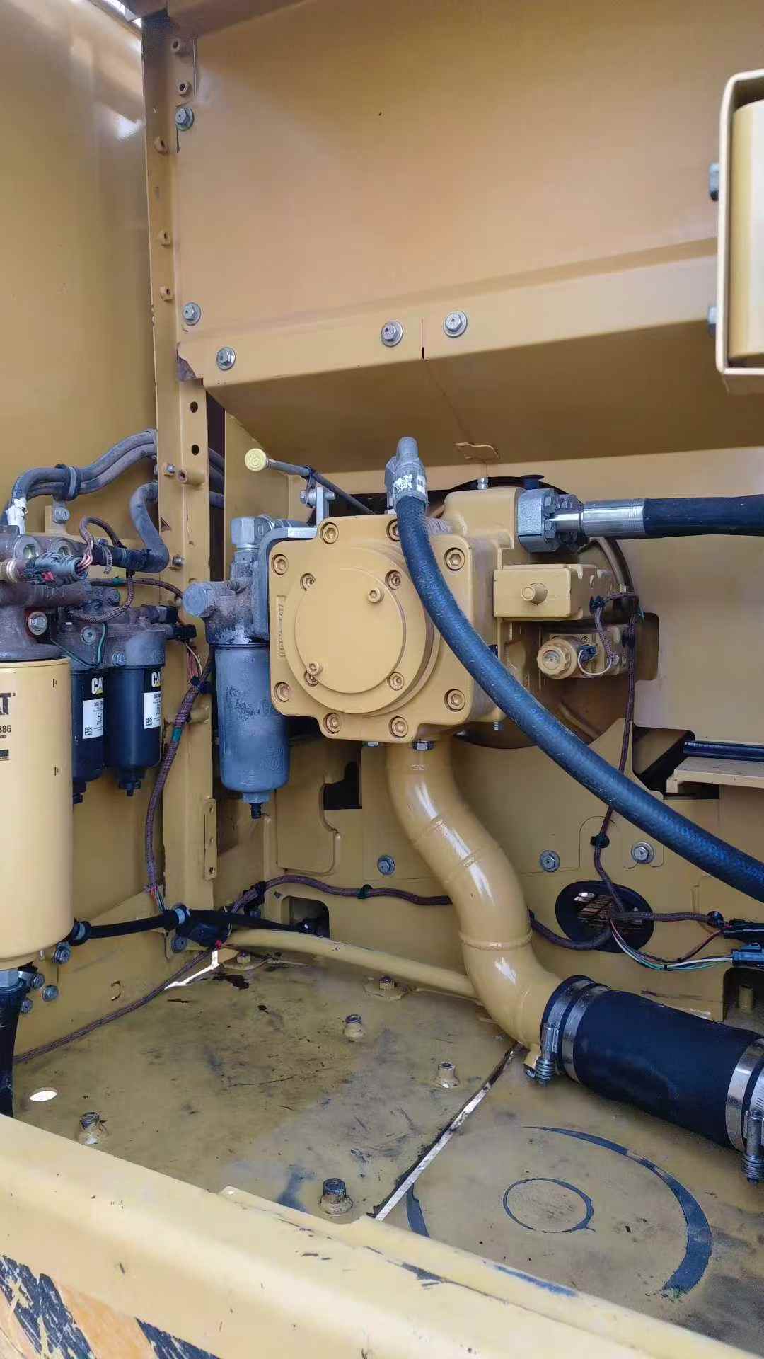 Used Caterpillar 323 Excavator 2018 Model / 7