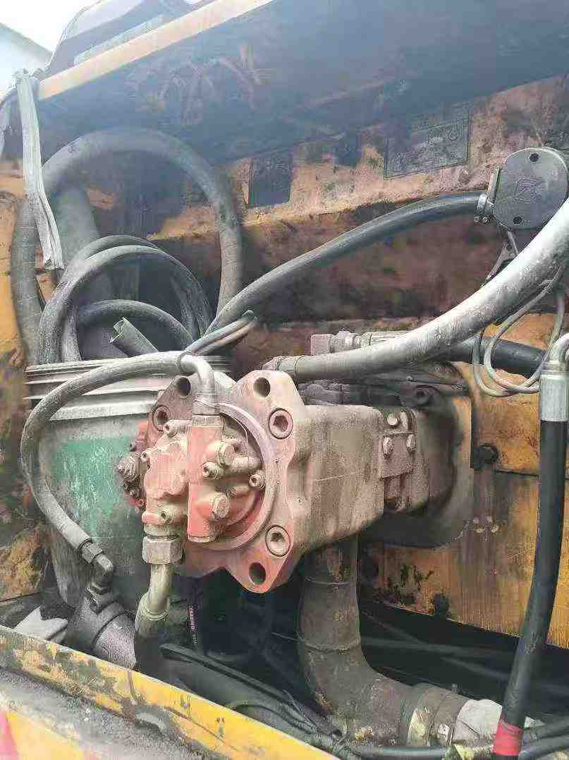 Used Hyundai R225-7 Excavator 2016 Model / 4