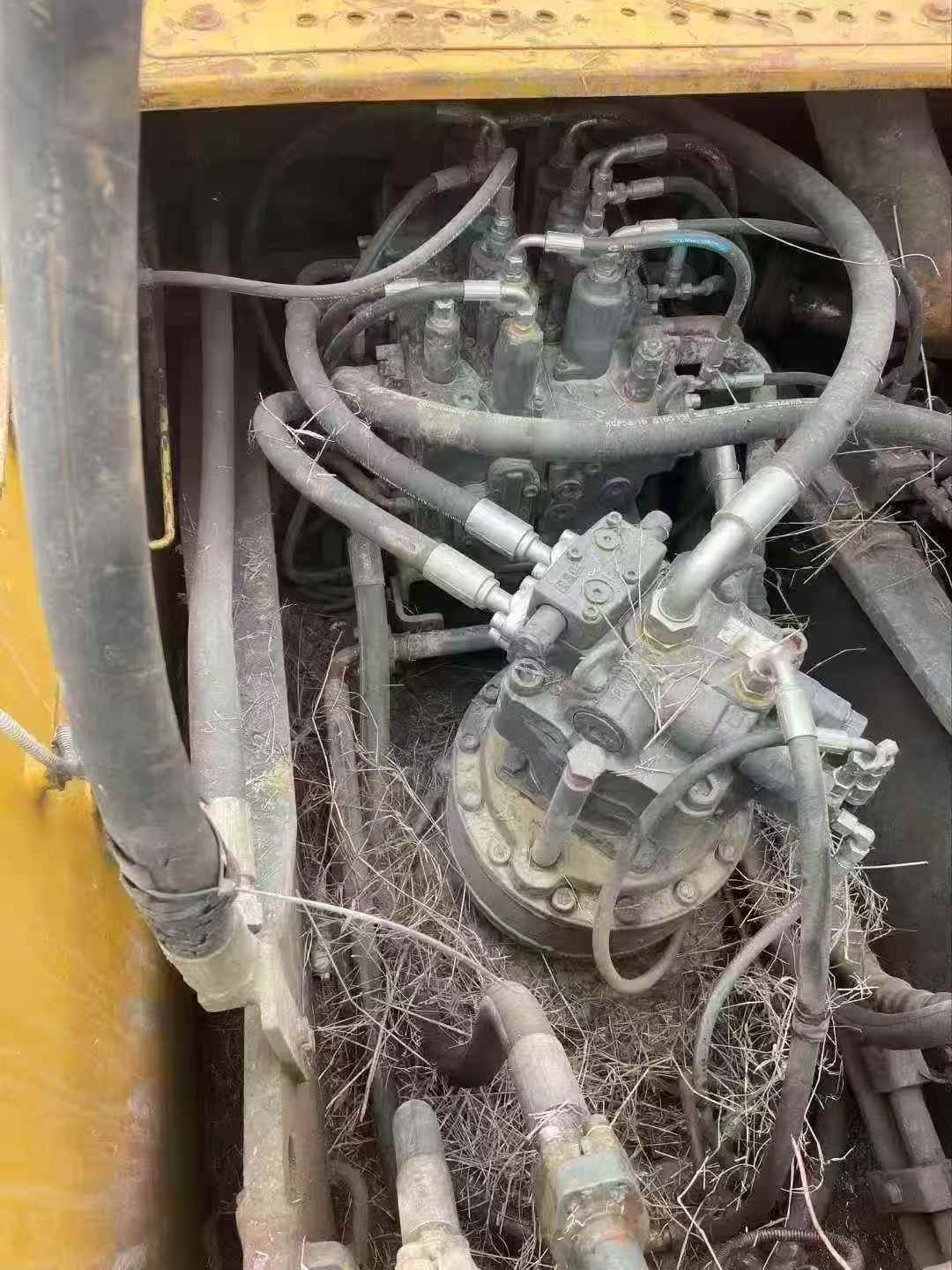 Used XCMG XE215D Excavator 2020 Model / 4