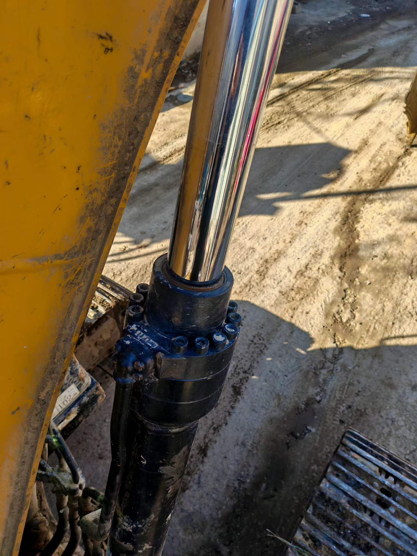 Used Sany SY135 Excavator 2016 Model / 4