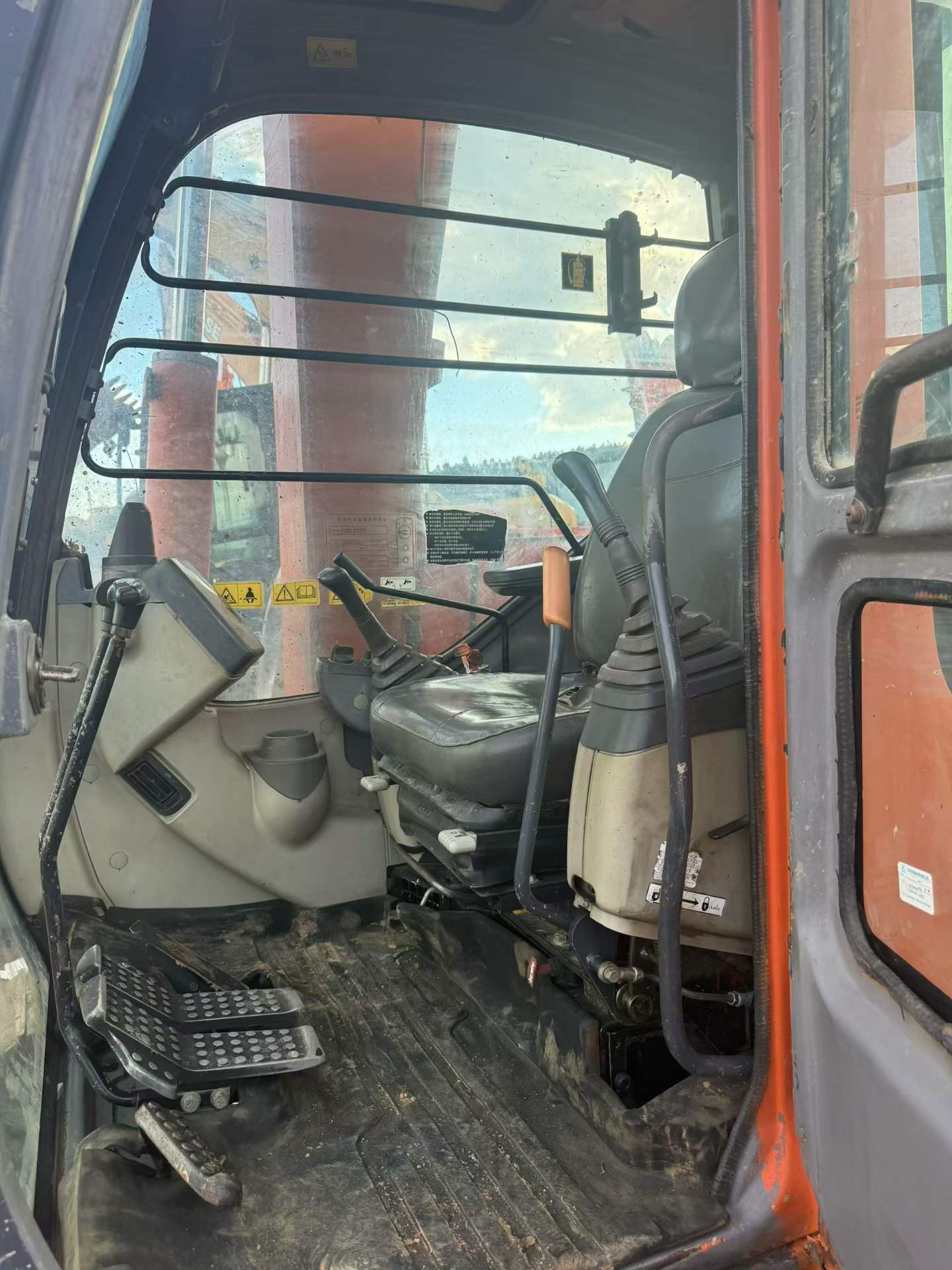 Used Hitachi ZX60 Excavator 2012 Model / 9