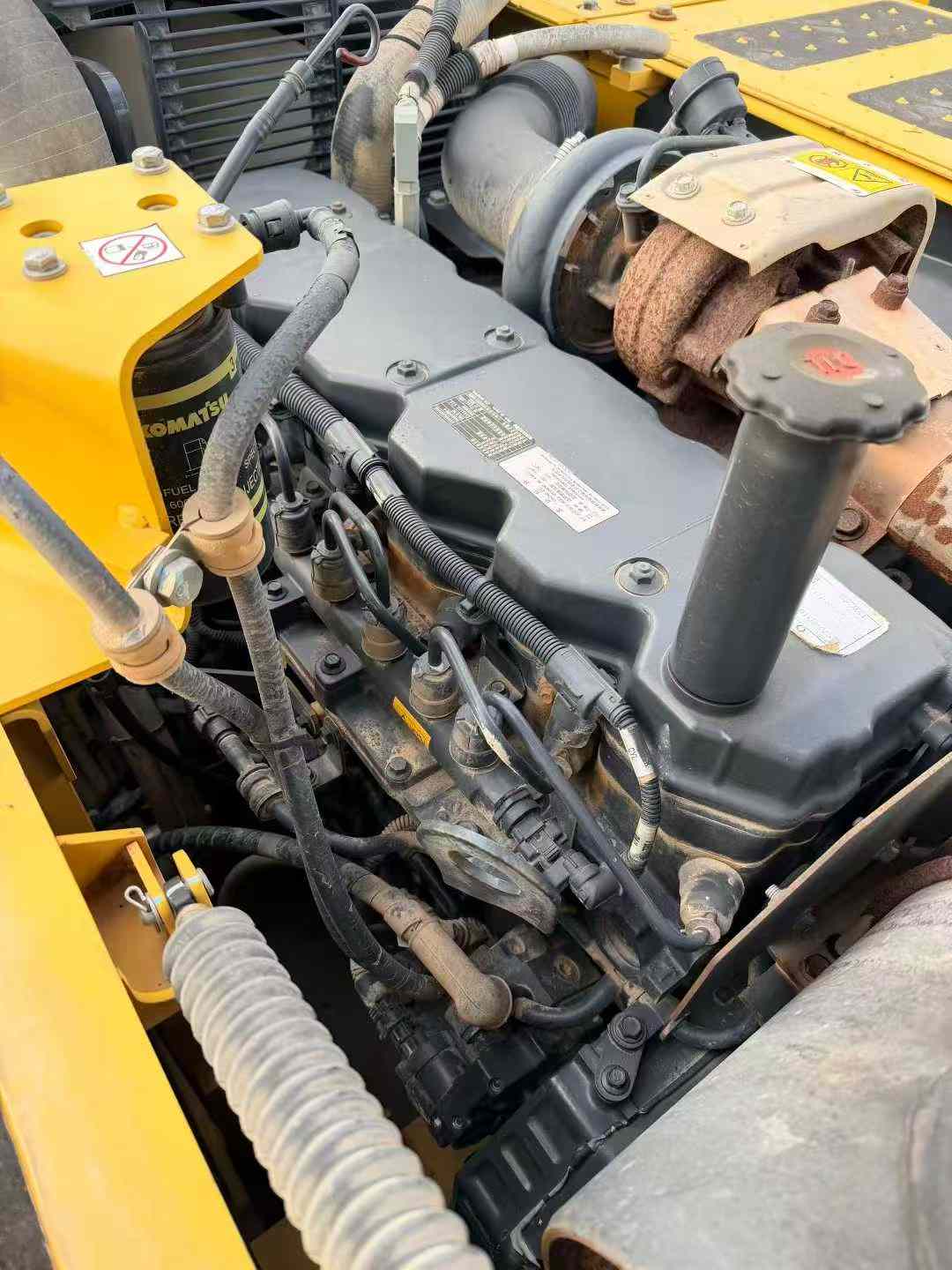 Used Komatsu PC240NLC-8(18) Excavator 2021 Model / 9