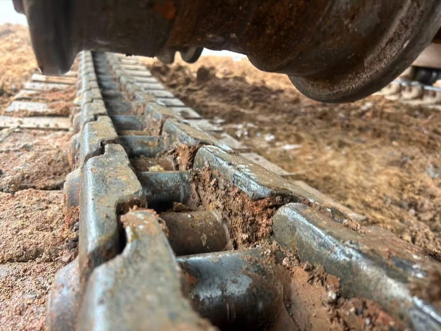 Used Kato HD820R Excavator 2014 Model / 4