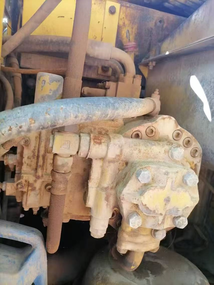 Used Komatsu PC200-5 Excavator 2016 Model / 2