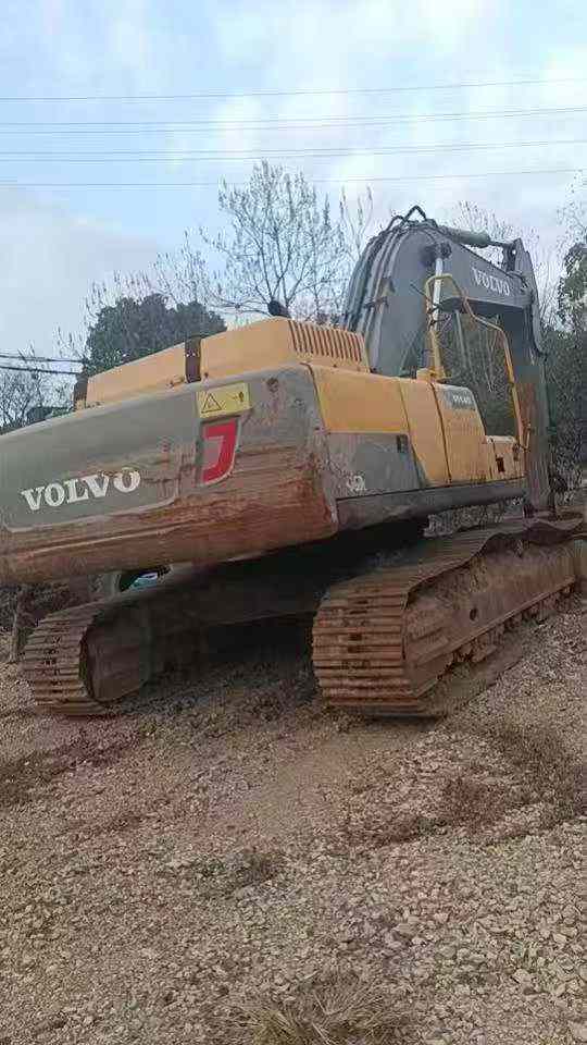 Used Volvo EC300DL Excavator 2016 Model / 8
