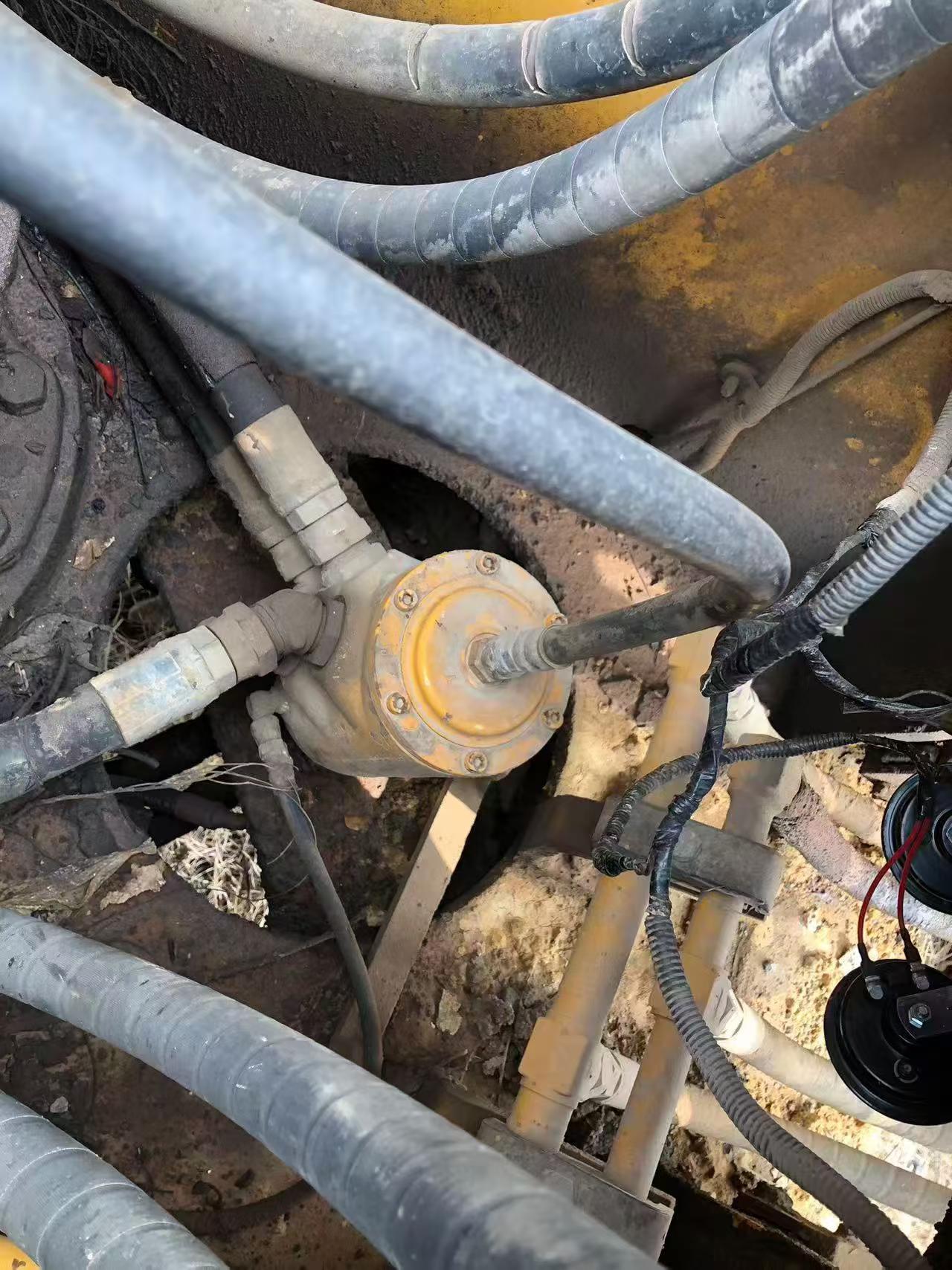 Used Kato HD820 Excavator 2011 Model / 5