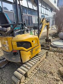 Buy XCMG XE17U Used Excavator / 2 Used XCMG XE17U Excavator 2022 Model / 2