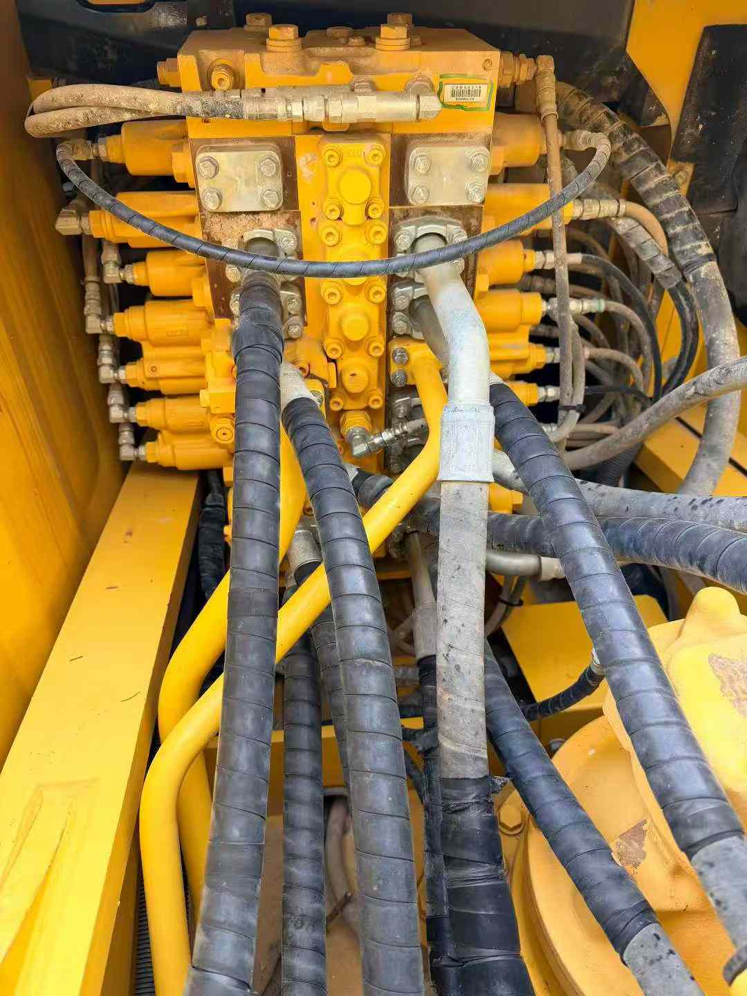 Used Komatsu PC240NLC-8(18) Excavator 2021 Model / 8