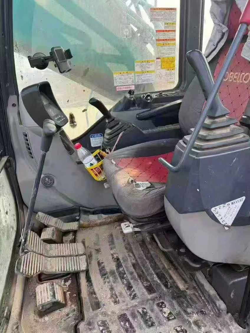 Used Kobelco SK210 Excavator 2016 Model / 8