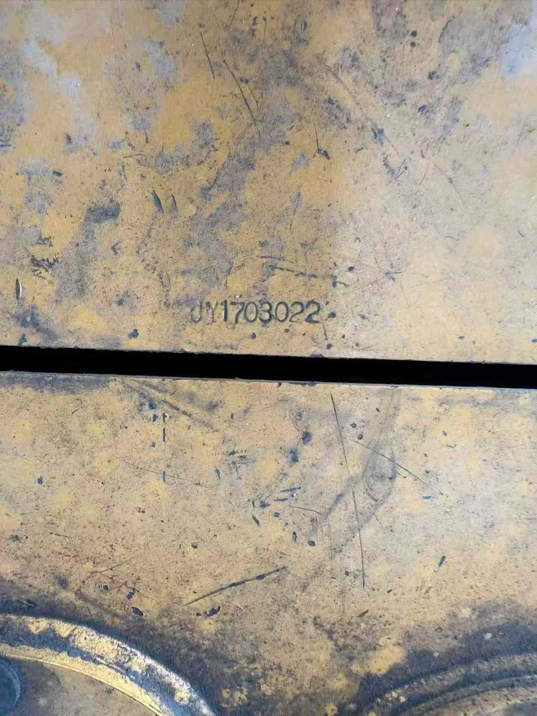 Used Hyundai R215VSN Excavator 2017 Model / 3