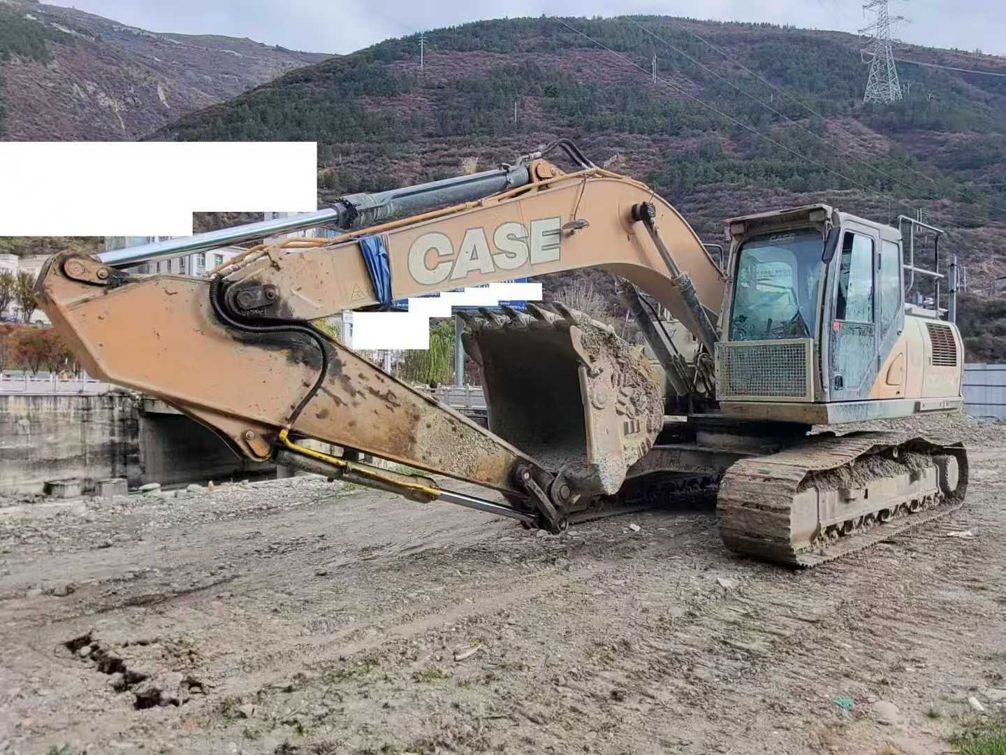 Used Case WX240 Excavator 2016 Model / 3