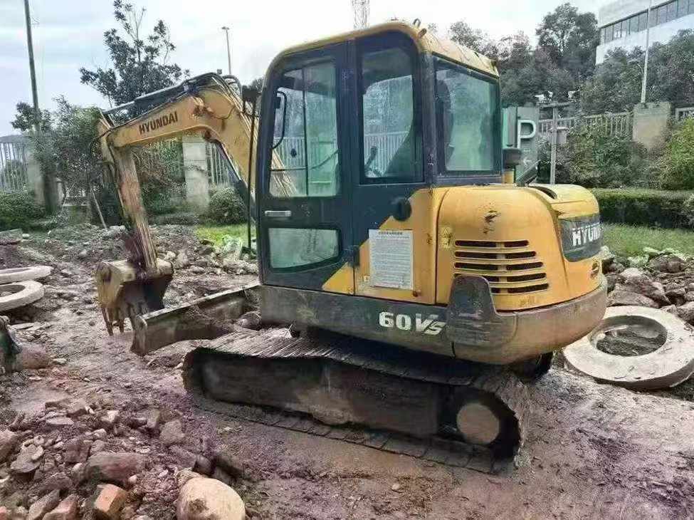 Buy Hyundai R 60VS Used Excavator Buy Hyundai R 60VS Used Excavator