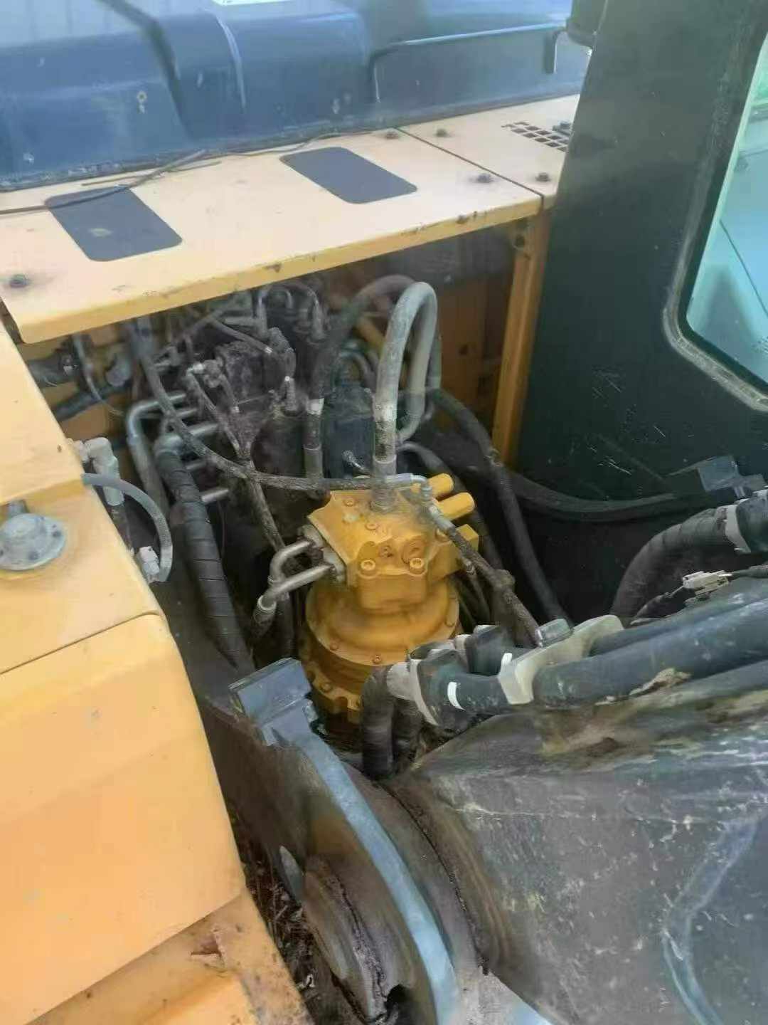 Used Hyundai R205VS Excavator 2022 Model / 6