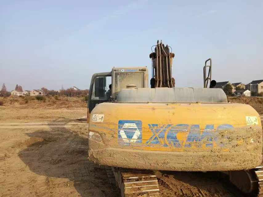 Buy XCMG XE270GK Used Excavator