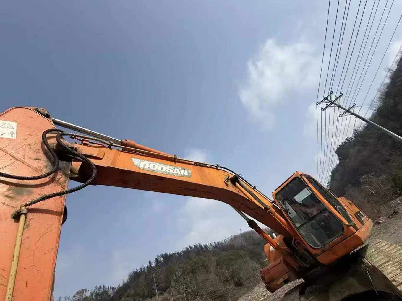 Used Doosan DX15 Excavator 2016 Model / 3