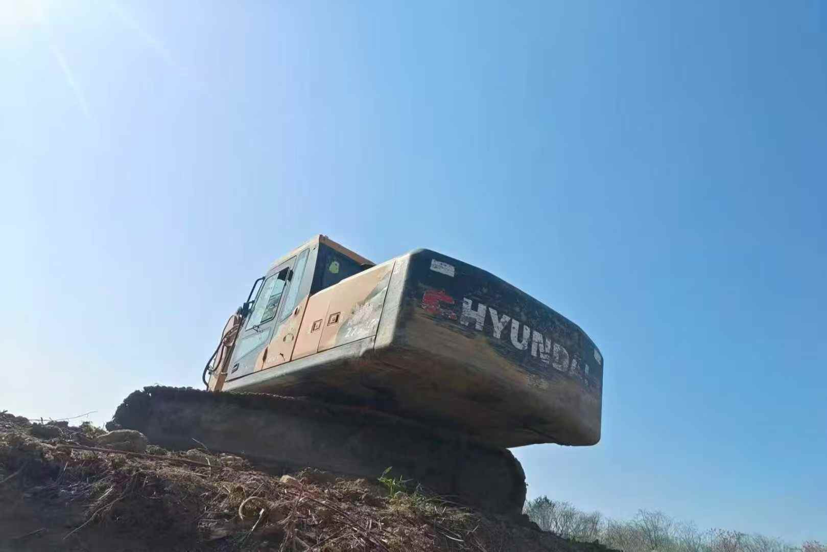 Used Hyundai R215VS Excavator 2017 Model / 5