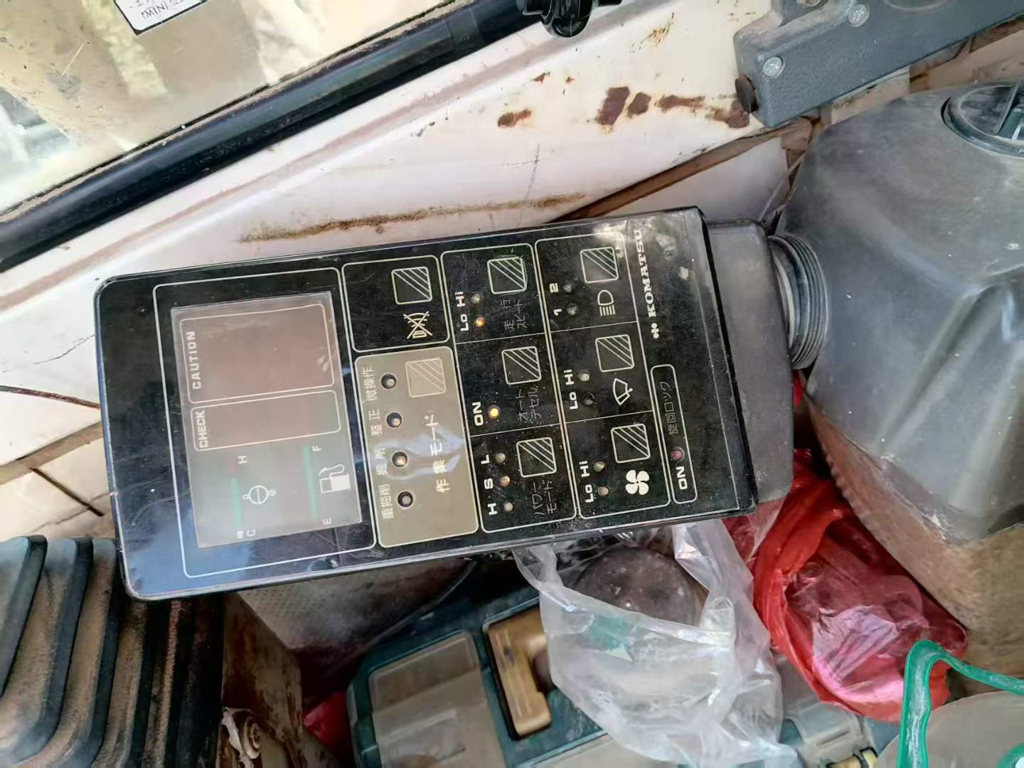 Used Komatsu PC200-5 Excavator 2016 Model / 6