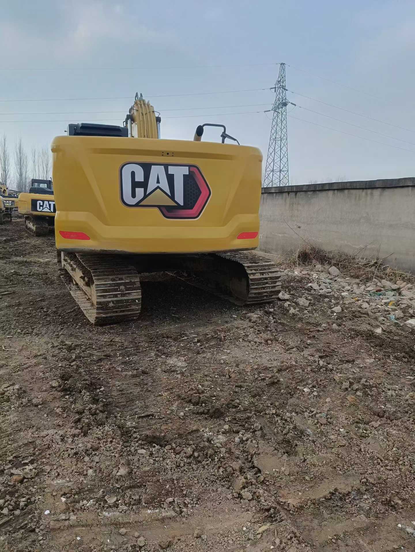 Used Caterpillar 323 Excavator 2021 Model / 7