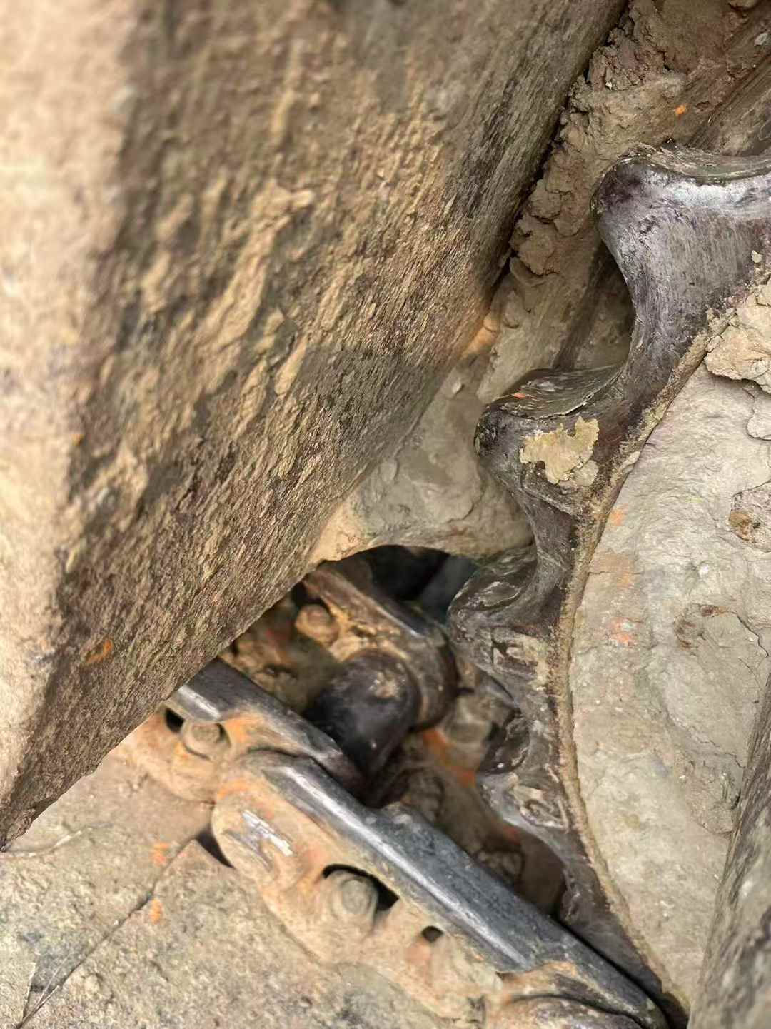 Used Kobelco SK210 Excavator 2013 Model / 2