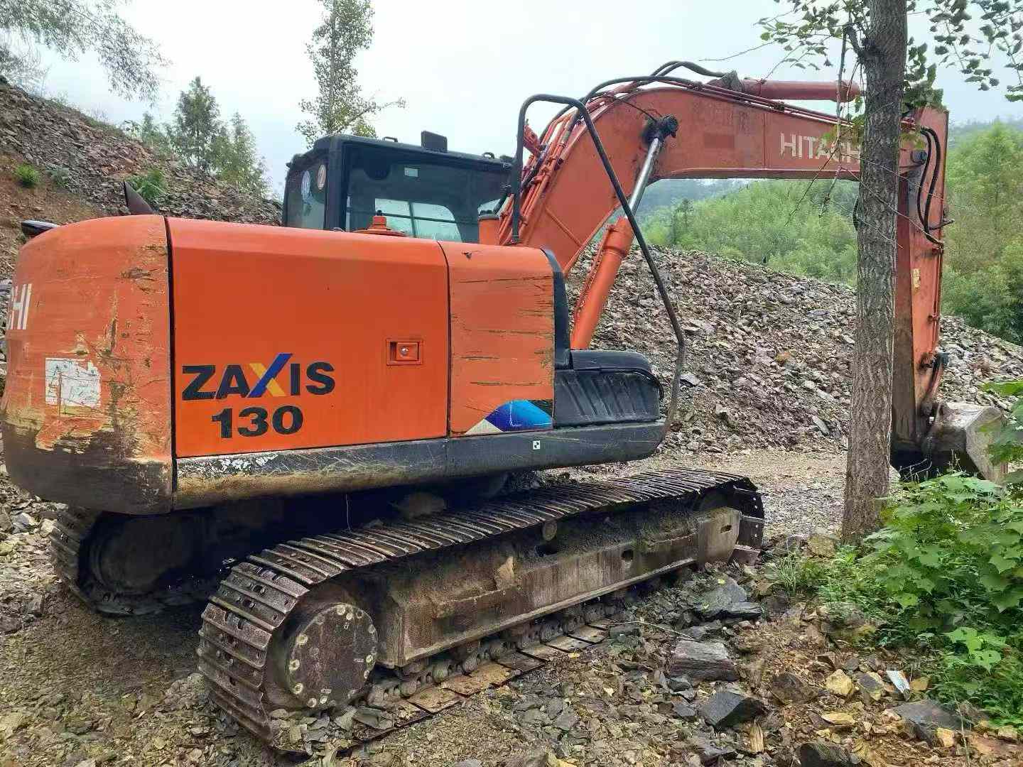 Buy Hitachi ZX130-5A Used Excavator