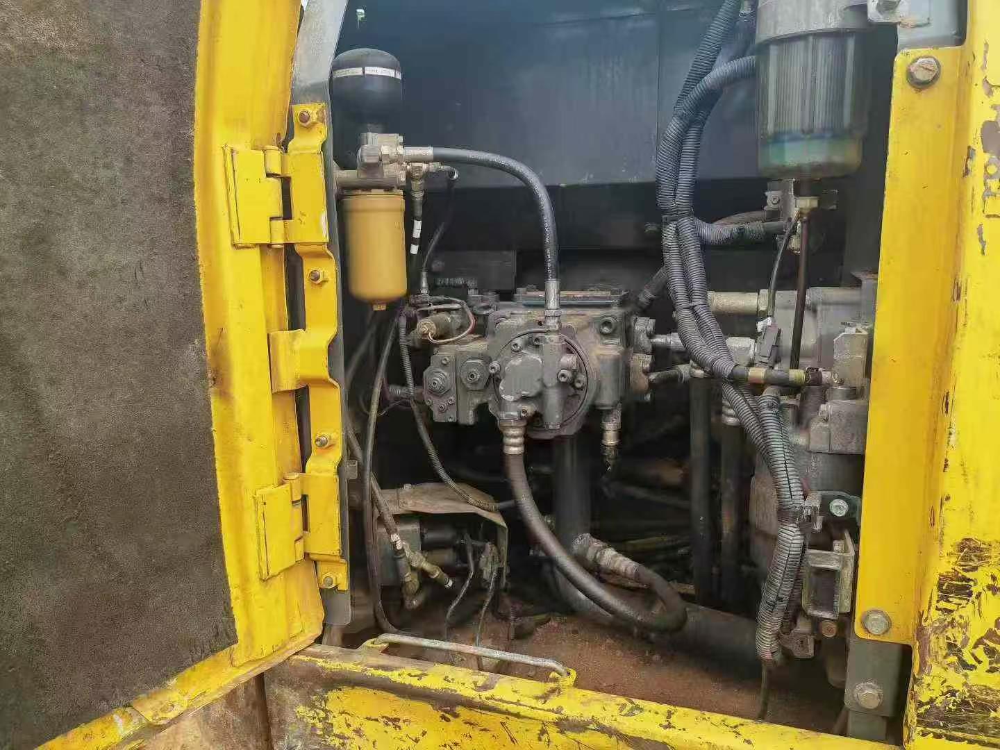 Used Sumitomo SH130-5 Excavator 2013 Model / 3