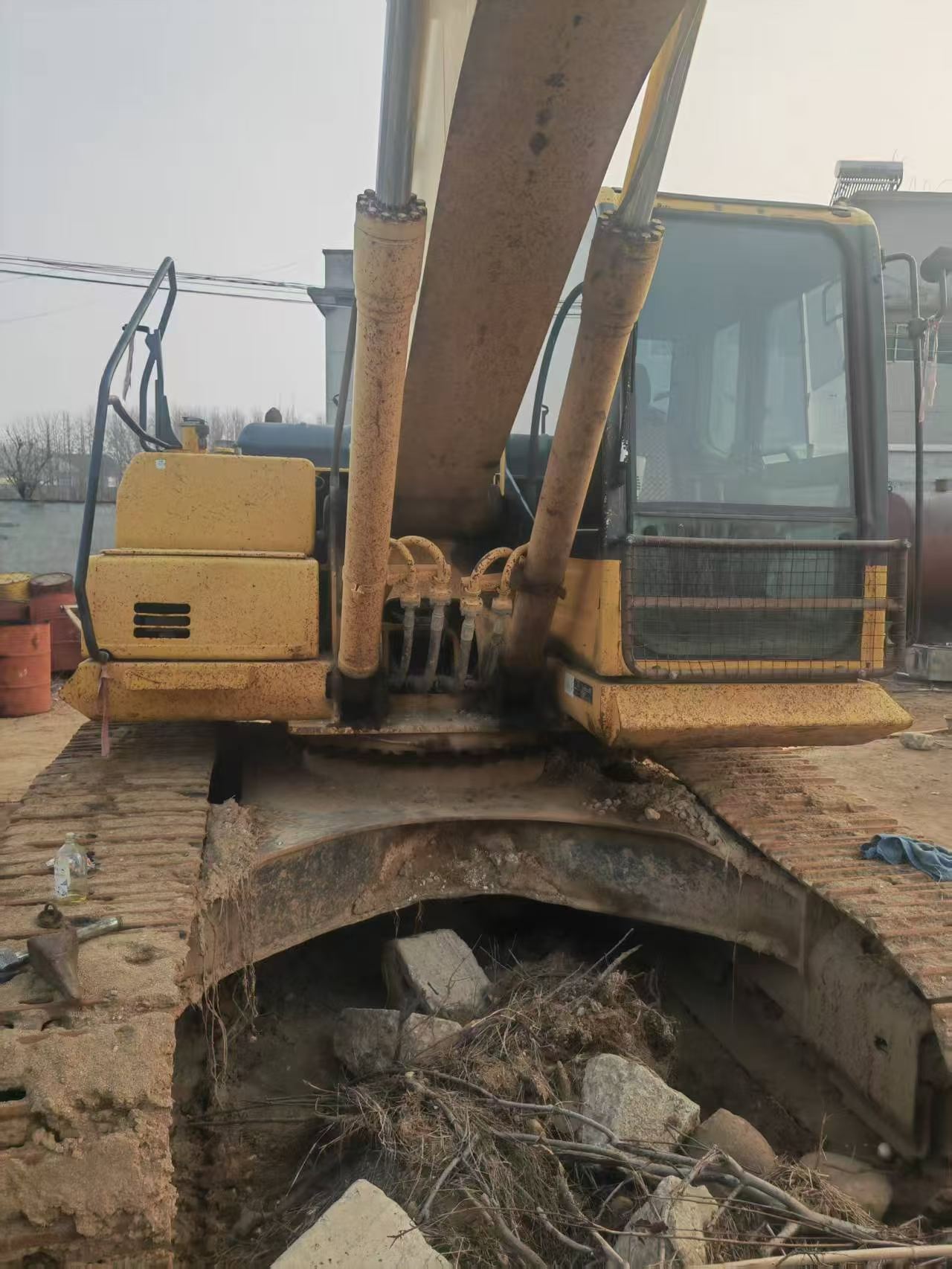 Used Komatsu PC210 Excavator 2013 Model / 9
