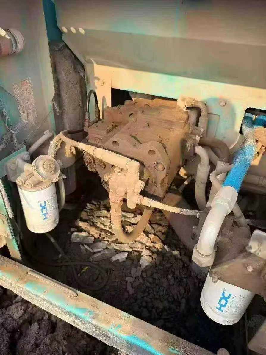 Used Kobelco SK210 Excavator 2016 Model / 4