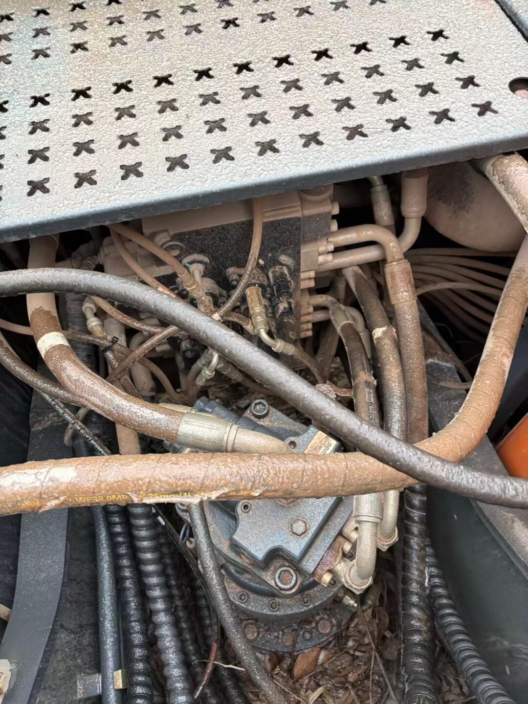 Used Doosan DX500 Excavator 2021 Model / 4