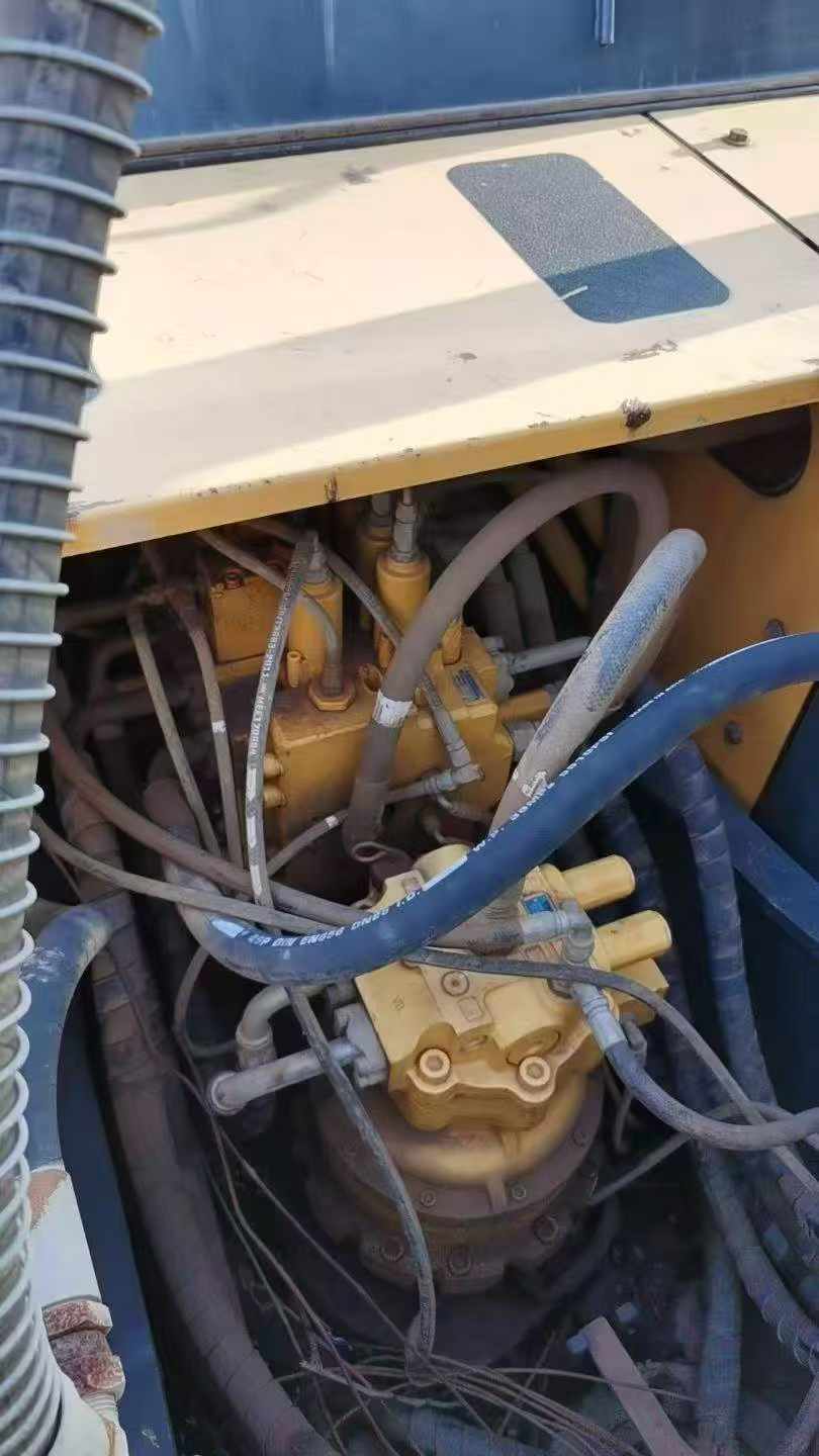 Used Hyundai R215VSN Excavator 2019 Model / 4