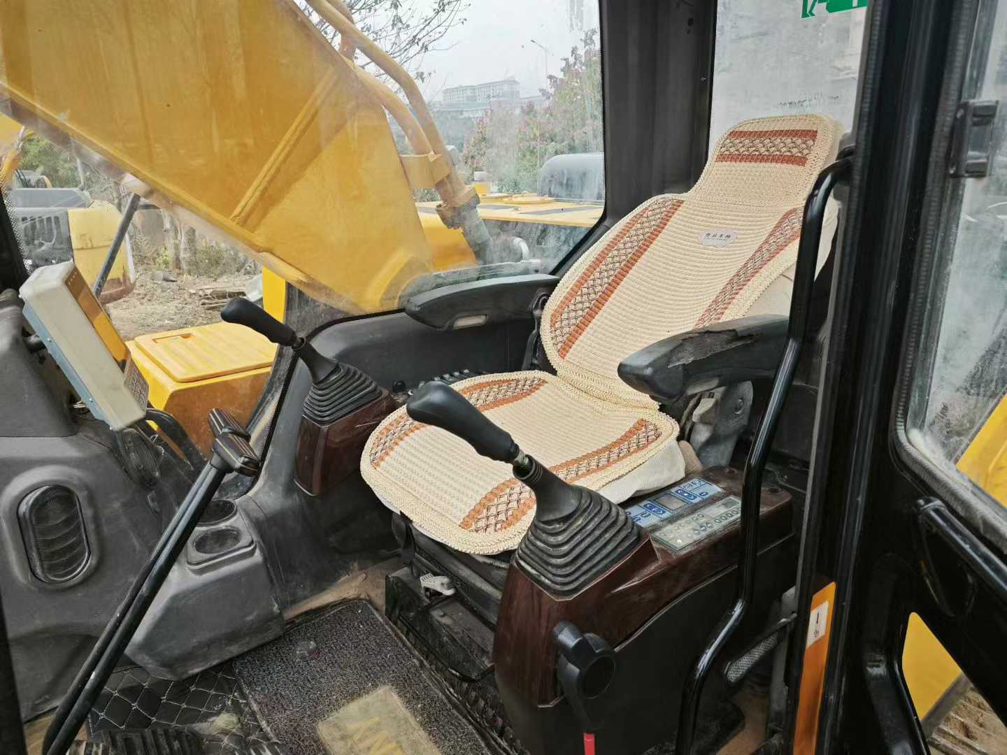 Used Sany SY215W Excavator 2014 Model / 6