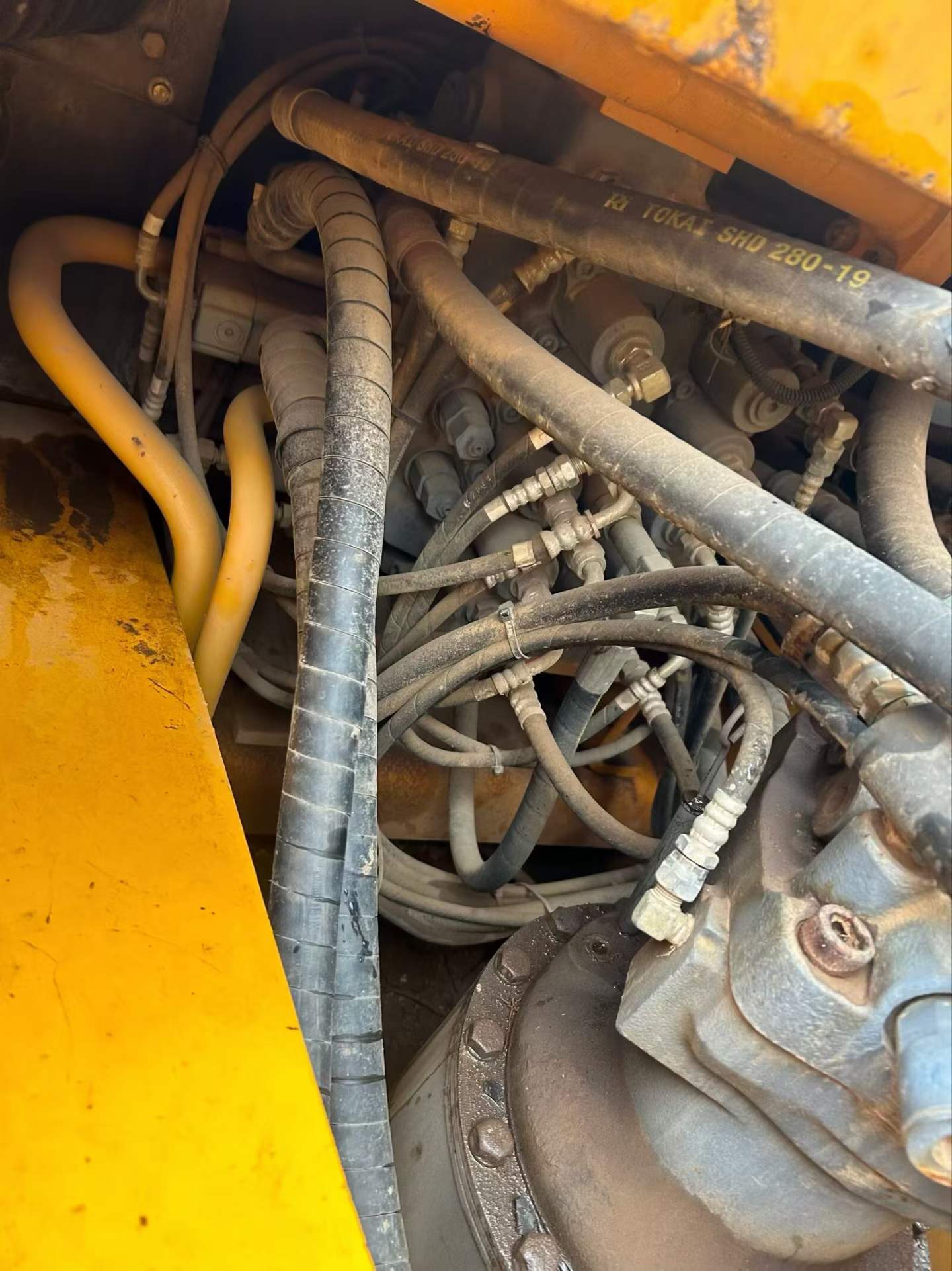 Used Kato HD820R Excavator 2014 Model / 3