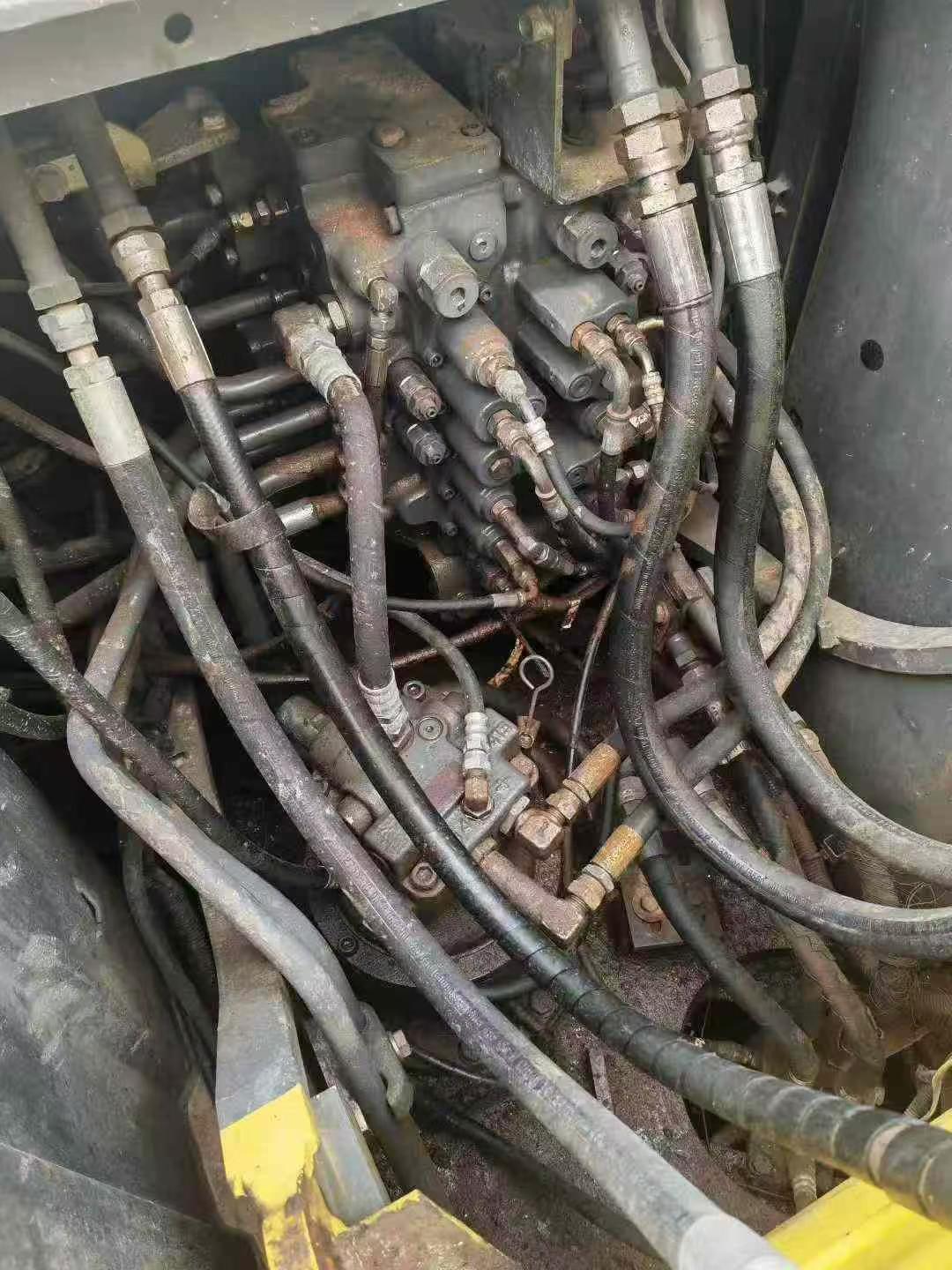 Used Sumitomo SH130-5 Excavator 2013 Model / 4