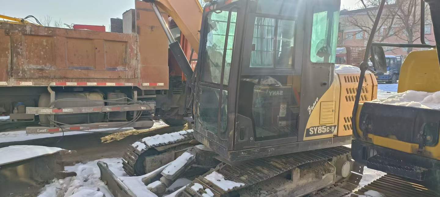 Used Sany SY55 Excavator 2020 Model / 3