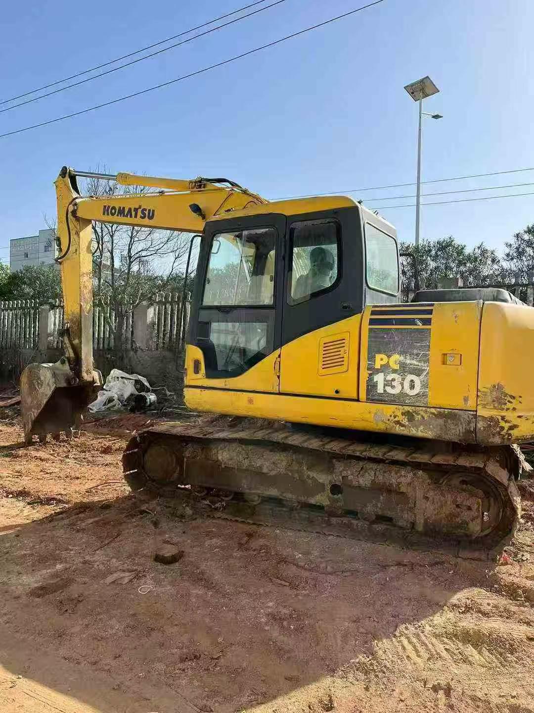 Used Komatsu PC130 Excavator 2016 Model / 2