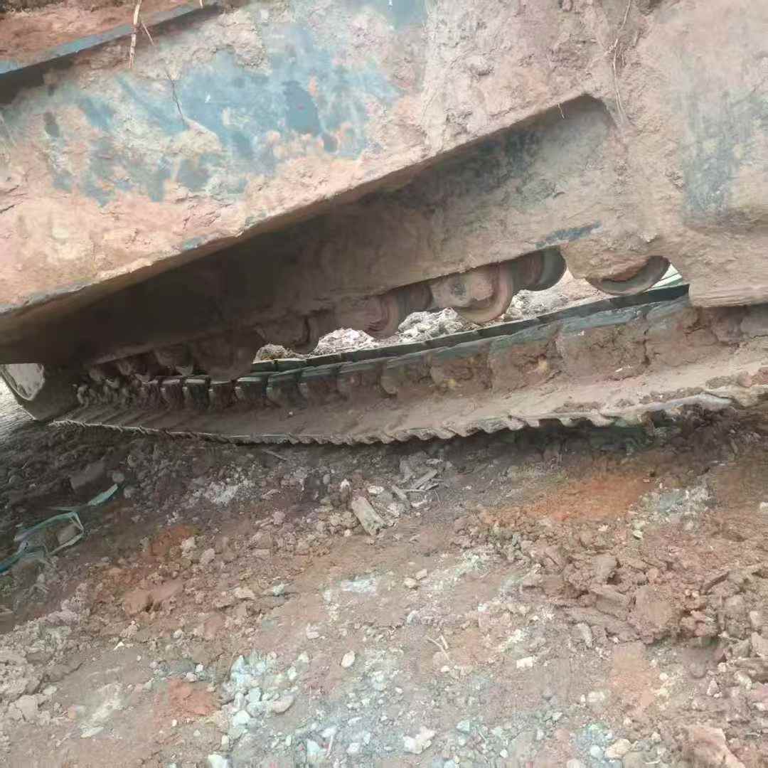 Used Komatsu PC220-8 Excavator 2019 Model / 9