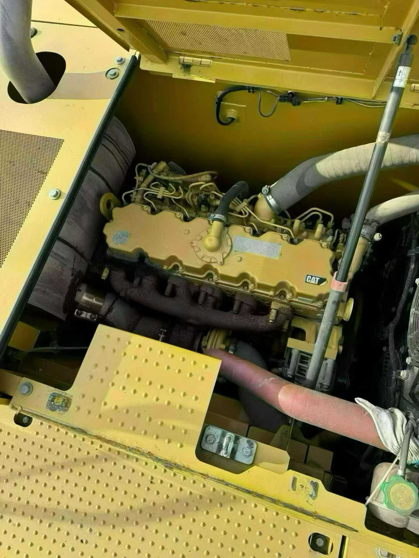 Used Caterpillar 323 Excavator 2019 Model / 5