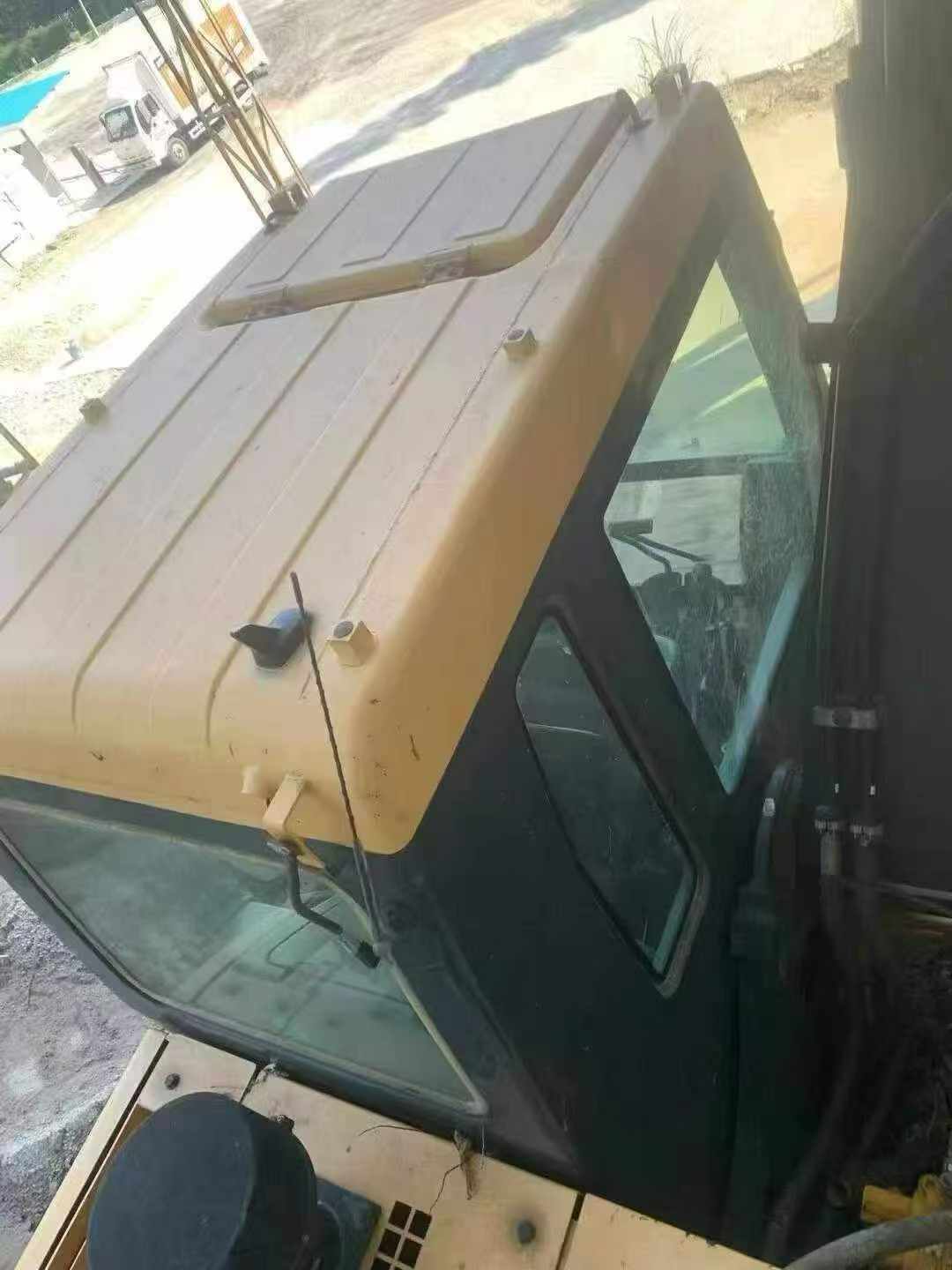 Used Hyundai R205VS Excavator 2022 Model / 7