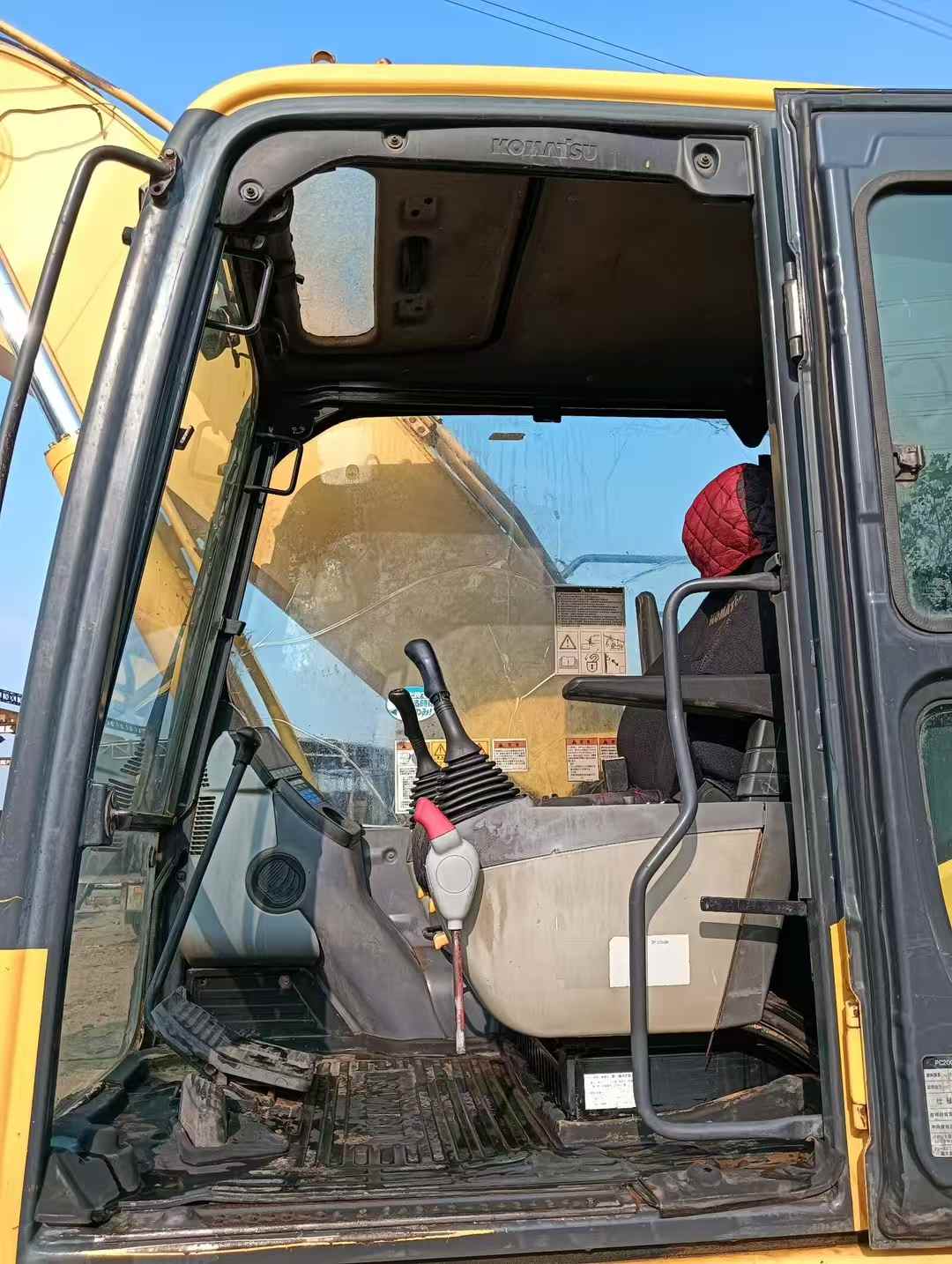 Used Komatsu PC200-8N1 Excavator 2018 Model / 6