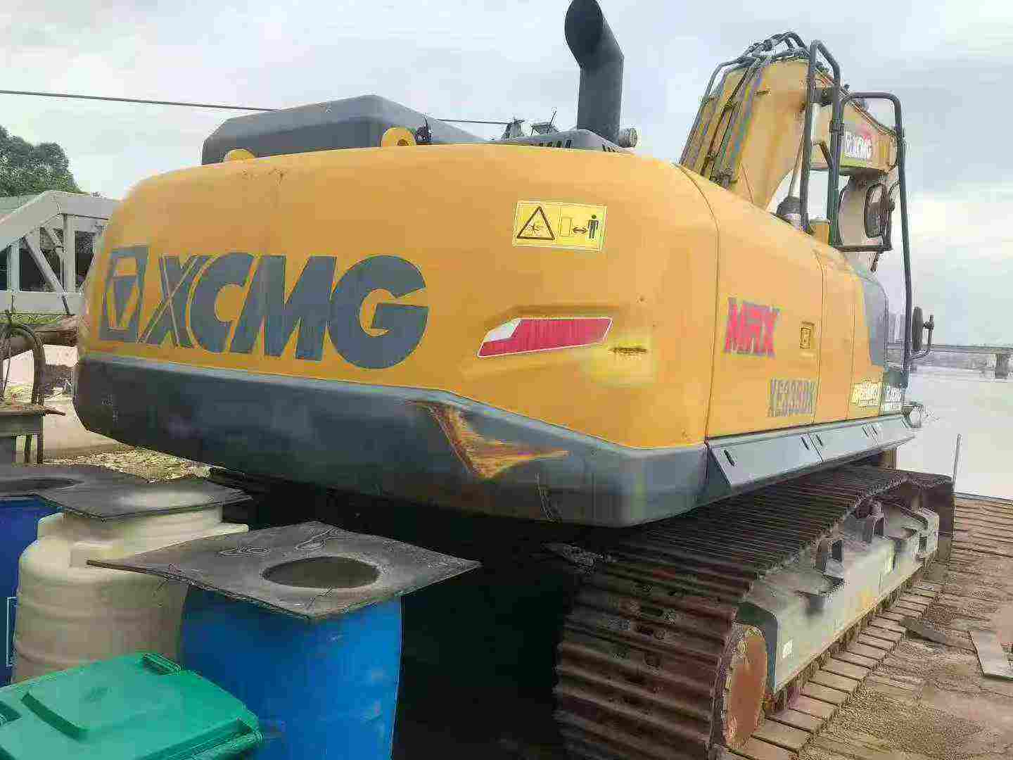 Buy XCMG XE335DK Used Excavator / 1